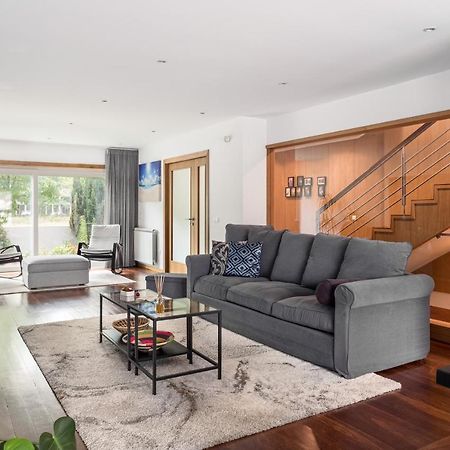 Joivy Sleek House Balcony & 2 Terraces In Porto Apartment มายา ภายนอก รูปภาพ
