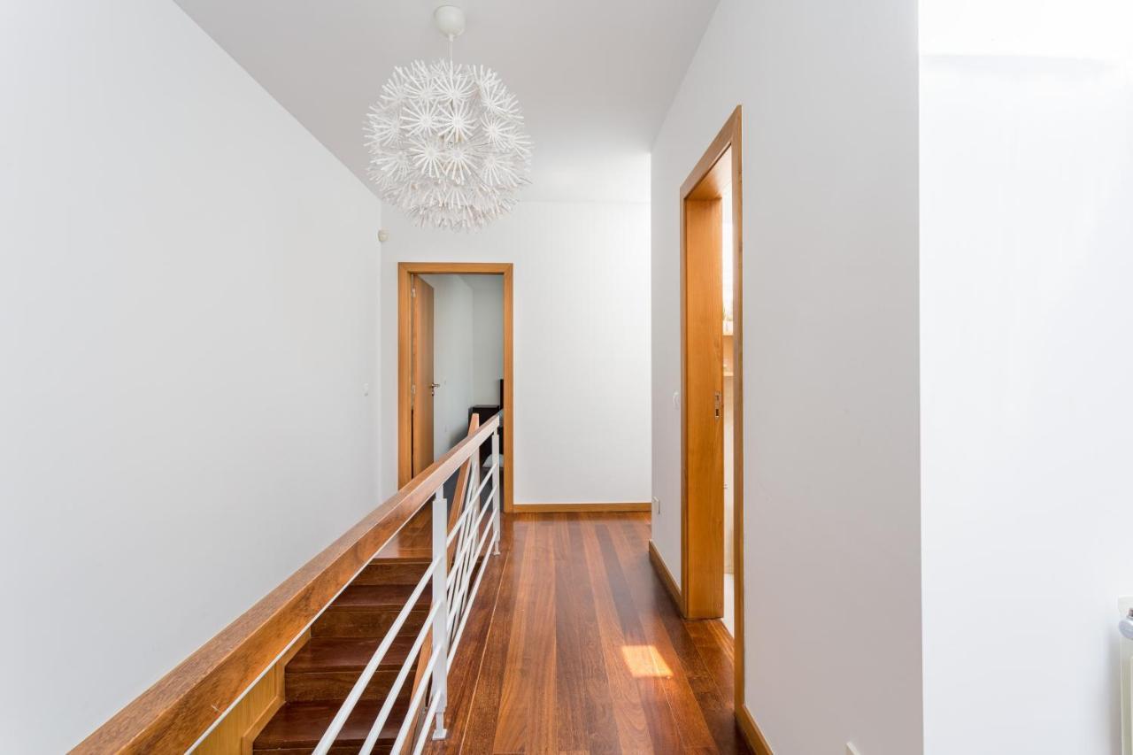 Joivy Sleek House Balcony & 2 Terraces In Porto Apartment มายา ภายนอก รูปภาพ