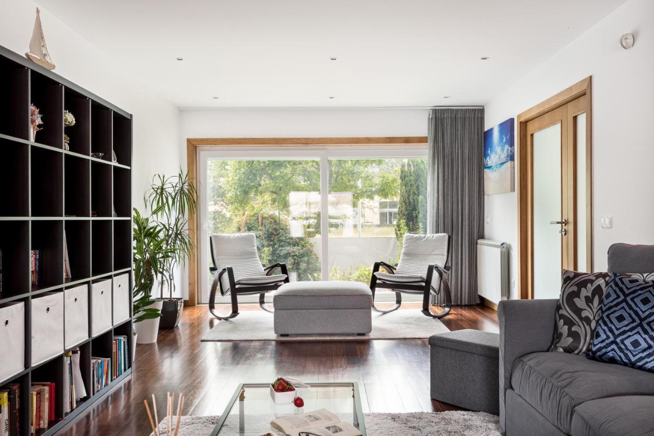 Joivy Sleek House Balcony & 2 Terraces In Porto Apartment มายา ภายนอก รูปภาพ