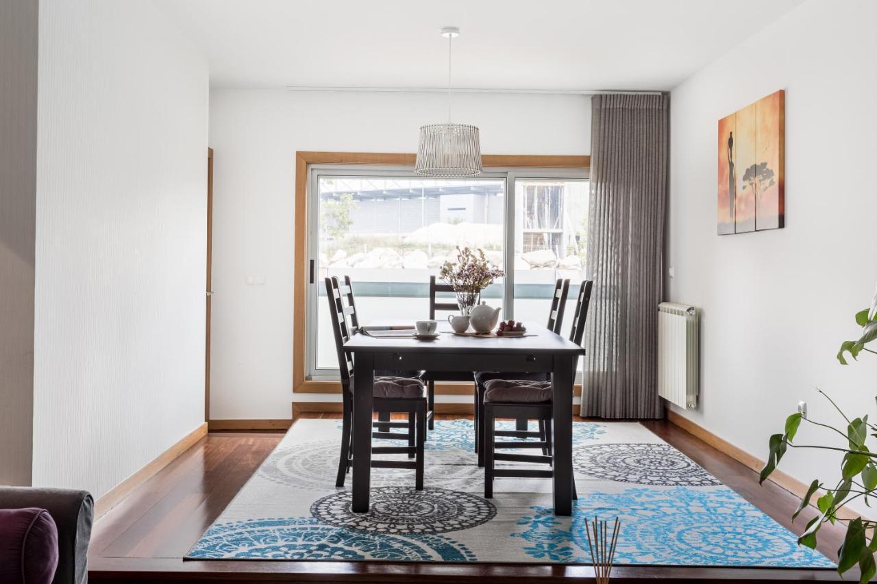 Joivy Sleek House Balcony & 2 Terraces In Porto Apartment มายา ภายนอก รูปภาพ